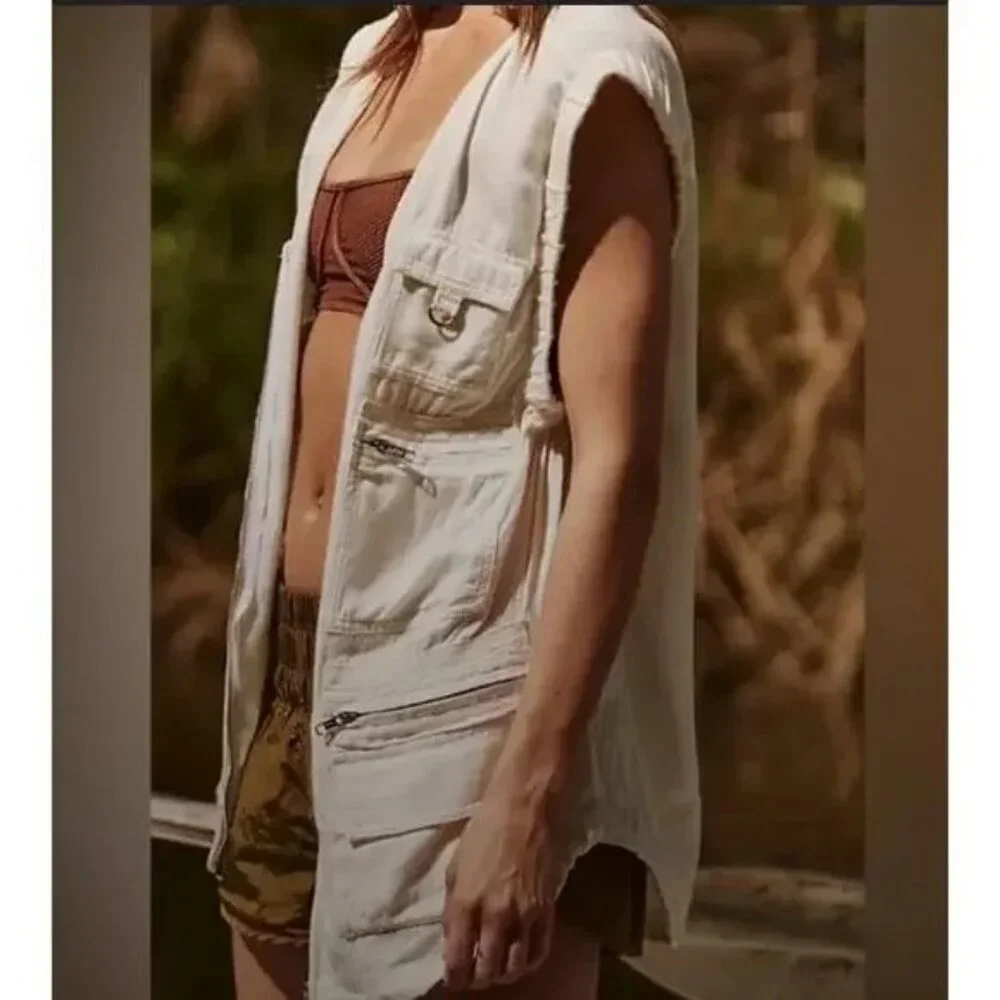 Free People Hang Time Movement White Utility Vest Sleeveless Zip Up Multi Pocket